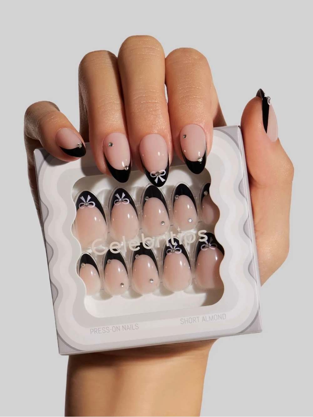 Celebritips Press on Nails Short Almond Shape in Put Some Pink To You NIB
